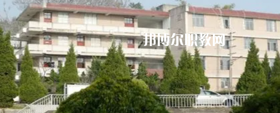內(nèi)江市市中區(qū)科特電腦職業(yè)技術(shù)學(xué)校2023年學(xué)費、收費多少