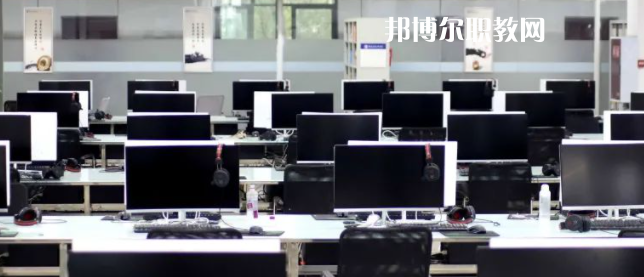 攀枝花技師學(xué)院地址在哪里，哪個(gè)地區(qū)，哪個(gè)城市?
