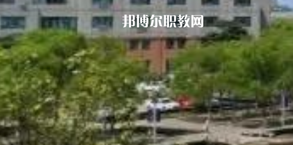 江蘇省常熟中等專業(yè)學校地址在哪里，哪個地區(qū)，哪個城市?