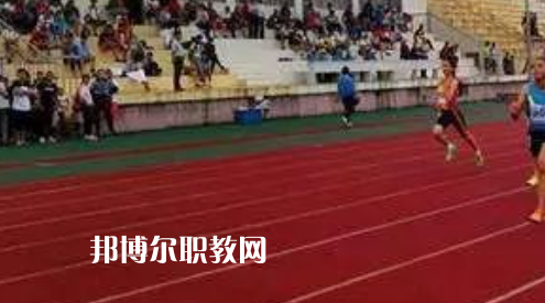 南通市體育運(yùn)動(dòng)學(xué)校地址在哪里，哪個(gè)地區(qū)，哪個(gè)城市?