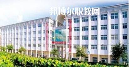 南通市通州區(qū)建筑職工中等專業(yè)學校地址在哪里，哪個地區(qū)，哪個城市?