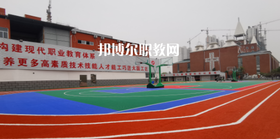 淮安市淮航技工學(xué)校地址在哪里，哪個地區(qū)，哪個城市?