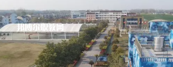 泰州市姜堰區(qū)新世紀(jì)武藝學(xué)校地址在哪里，哪個(gè)地區(qū)，哪個(gè)城市?