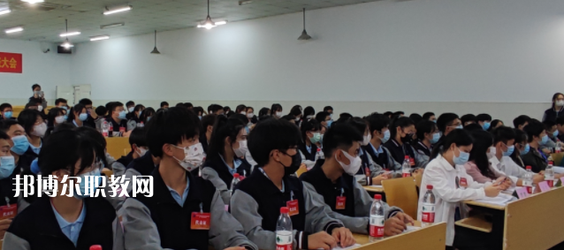 浙江省廣播電視中等專業(yè)學(xué)校地址在哪里，哪個(gè)地區(qū)，哪個(gè)城市?