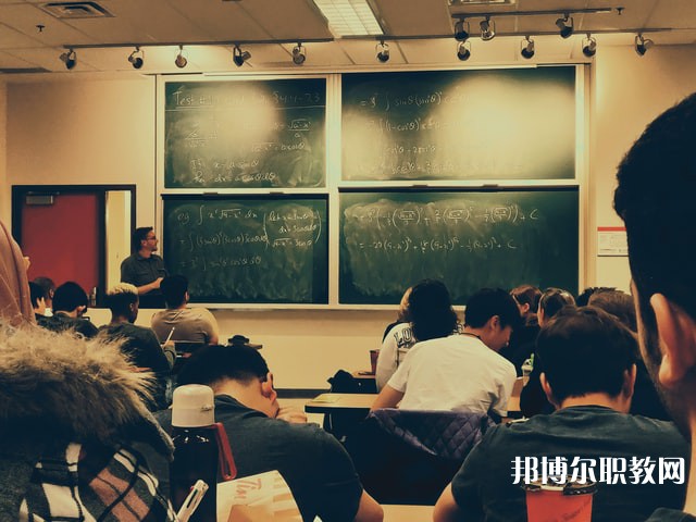廣東省梅州市衛(wèi)生職業(yè)技術(shù)學(xué)校有哪些招生專(zhuān)業(yè)（2023年）