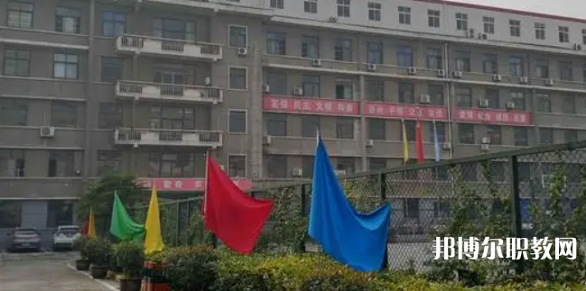 西安市技工學(xué)校地址，乘車(chē)路線
