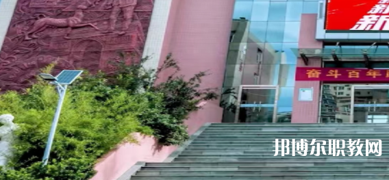 石家莊美術(shù)職業(yè)學(xué)校地址，乘車路線