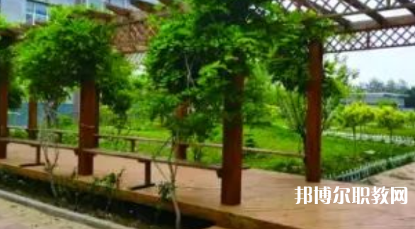 2023隆堯縣職業(yè)技術教育中心多少錢 隆堯縣職業(yè)技術教育中心各專業(yè)學費收費標準