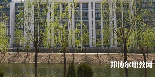 南宮市職業(yè)技術(shù)教育中心地址，乘車路線