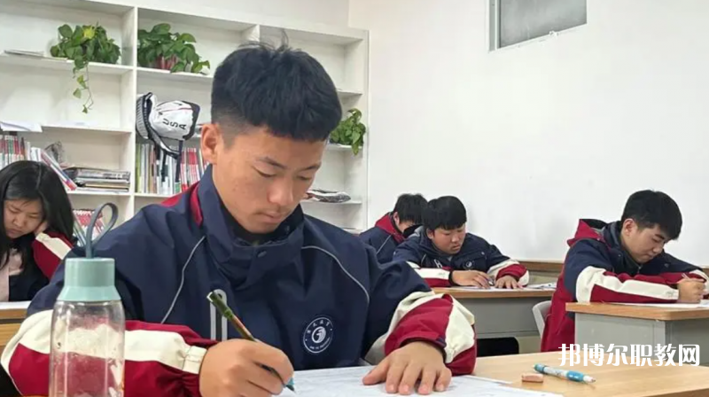 2023鄭州創(chuàng)新科技中等專業(yè)學(xué)校招生計(jì)劃 招生人數(shù)是多少(附要求、條件、對象)