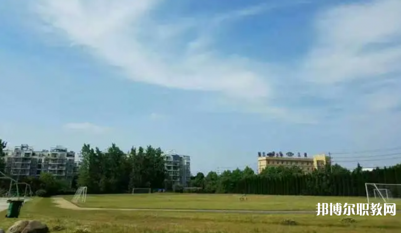 盧氏工業(yè)中等專業(yè)學(xué)校怎么樣、好不好