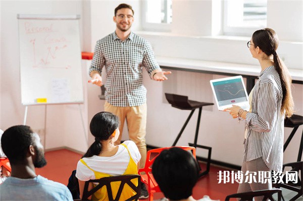 江西哪里的中職學(xué)校能讀公關(guān)文秘專(zhuān)業(yè)