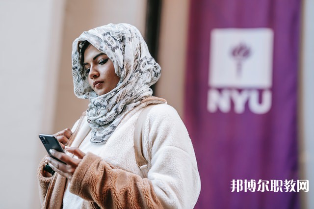 山東哪里的職教中心能讀服裝設計專業(yè)