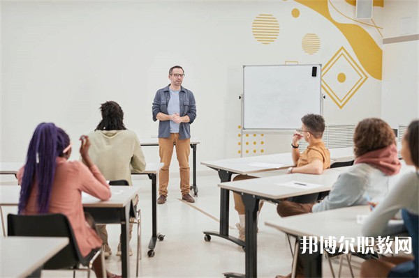 河南哪里的中專學校能讀樓宇智能化設備安裝與運行專業(yè)