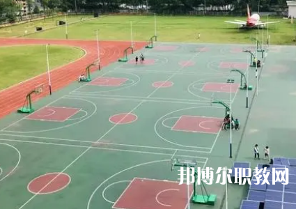 湖南湘江工貿(mào)技工學(xué)校怎么樣、好不好