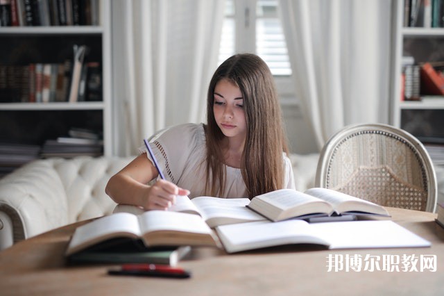 湖北哪里的職教中心能讀現代農藝專業(yè)