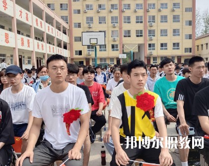延津無線電技術(shù)學校2023年招生錄取分數(shù)線(2024參考)