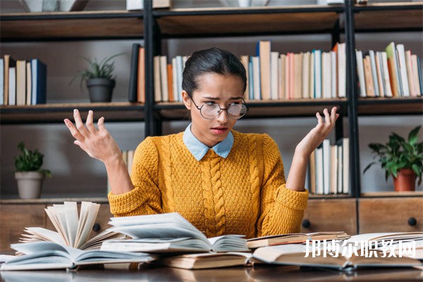 廣東哪里的技工學(xué)校能讀計算機(jī)應(yīng)用與維修專業(yè)