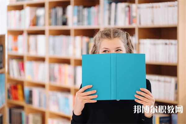 廣東哪里的職業(yè)學校能讀電商美工專業(yè)
