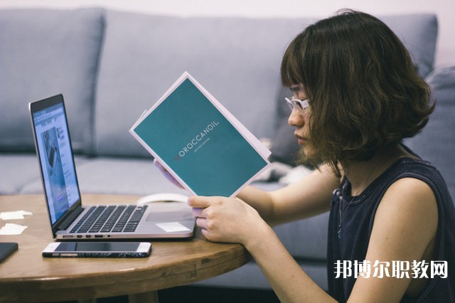 廣東哪里的中職學(xué)校能讀工業(yè)機器人運用與維護(hù)專業(yè)