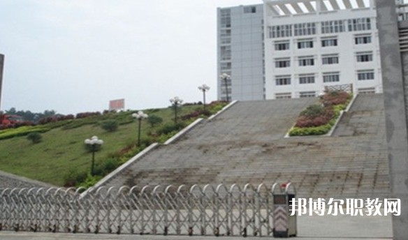 2024百色市民族工業(yè)中等專業(yè)學(xué)校招生計(jì)劃 招生人數(shù)是多少(附要求、條件、對(duì)象)
