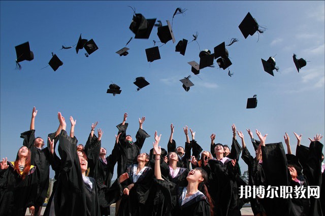 廣西哪里的中職學校能讀制冷設(shè)備運用與維修專業(yè)