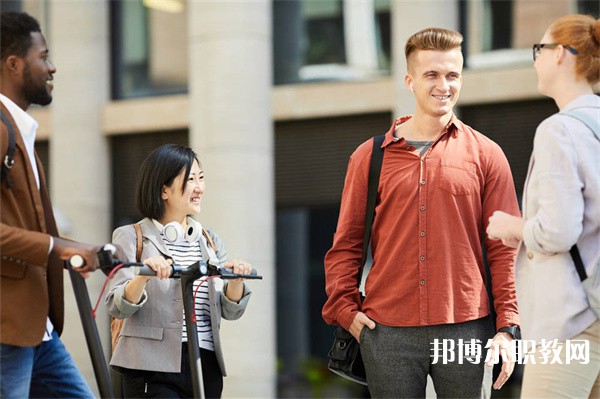 貴州哪里的中專(zhuān)學(xué)校能讀模具設(shè)計(jì)與制造專(zhuān)業(yè)專(zhuān)業(yè)