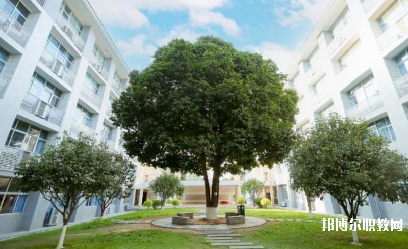 廣東省華夏高級(jí)技工學(xué)校怎么樣、好不好