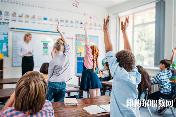 貴州哪里的中專學校能讀工商企業(yè)管理專業(yè)