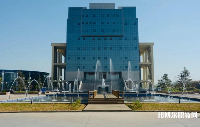唐山豐潤綜合職業(yè)技術(shù)教育中心2025年報名條件、招生要求、招生對象