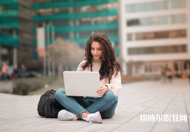 廣西哪里的中職學校能讀計算機計應用專業(yè)