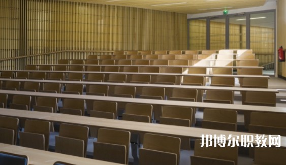 江蘇2025年讀鐵路學?？梢钥即髮W嗎
